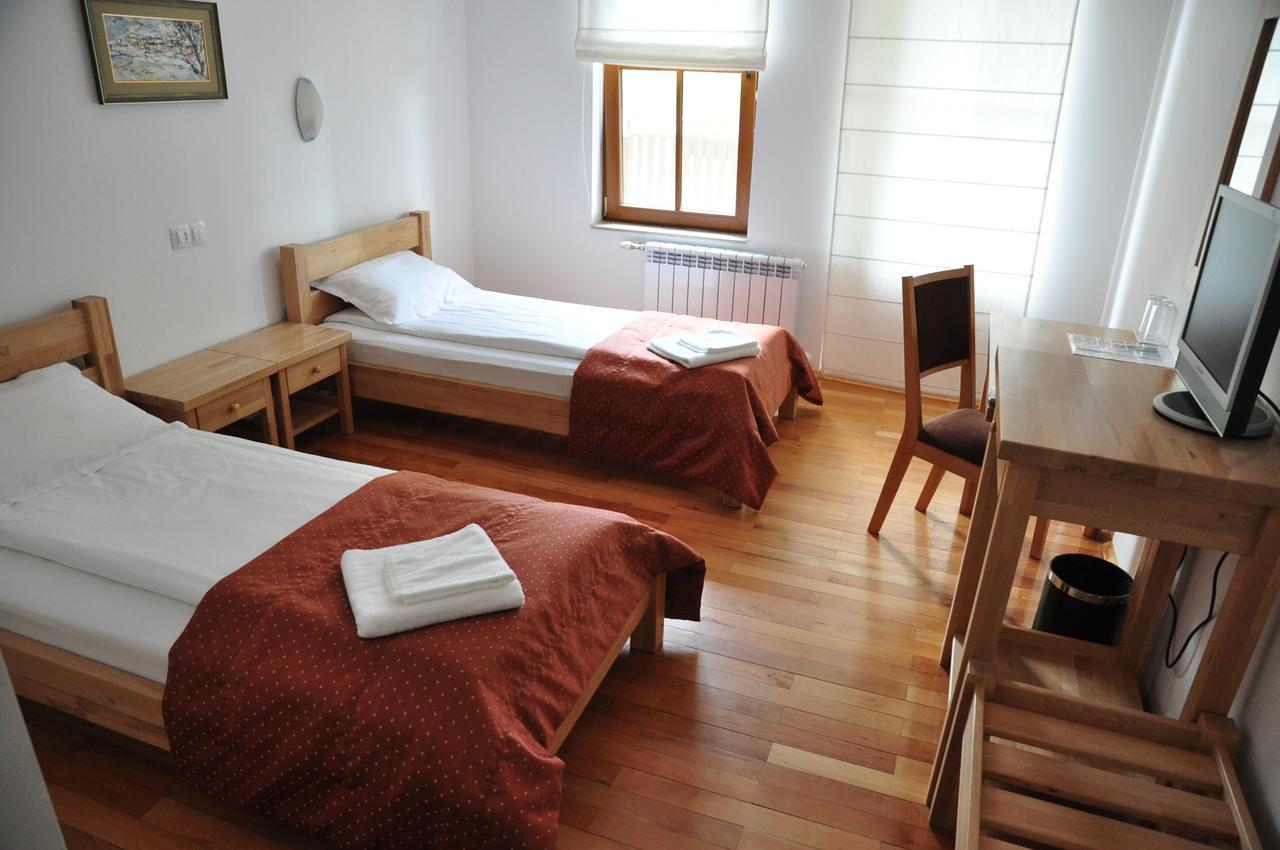 Hotel Black Stork Nisovo Exteriör bild